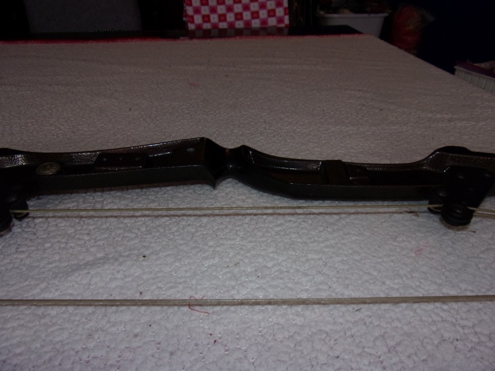 Vintage Bear Archery Whitetail Hunter Compound Bow NICE