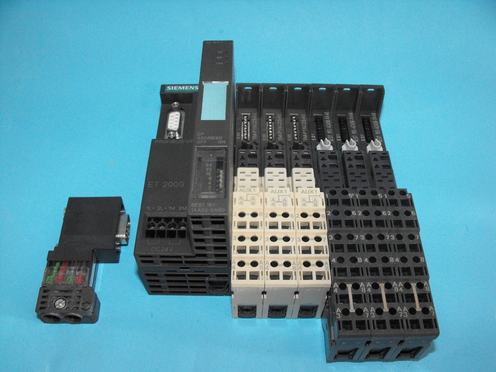 SIEMENS 6ES7151-1AA02-0AB0.SIMATIC DP INTERFACE MODULE.ET200.+TMP15C23-A.USED
