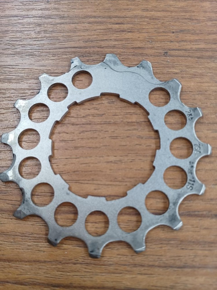 CS-R8000 Sprocket