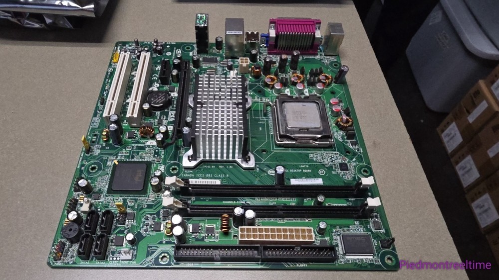 INTEL DESKTOP BOARD D945GCCR LGA775 (Socket T) with Pentium E2140 Dual Core CPU