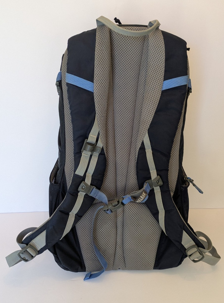 Camelbak Day Star 16 Hydration Backpack, NO hydration bladder Mesh Back Hiking