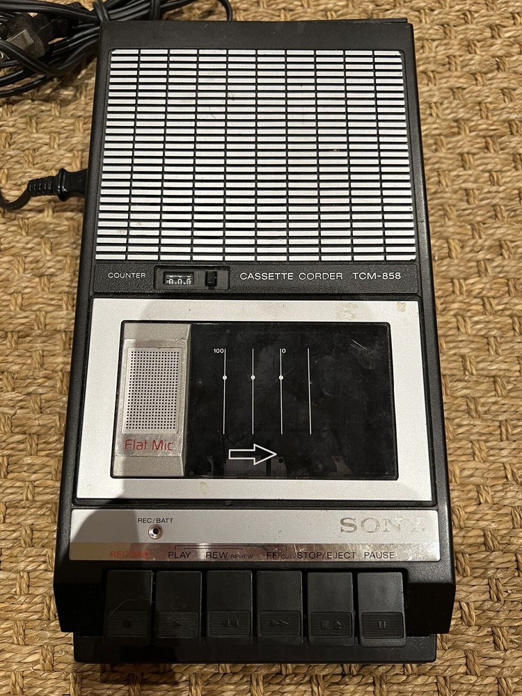Sony TCM-858 Cassette Recorder & Realistic Dynamic Microphone w/ label UNTESTED