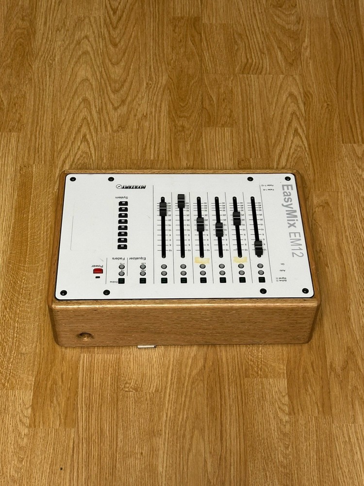 Mystery Electronics EasyMix EM12 Desktop DSP Control.
