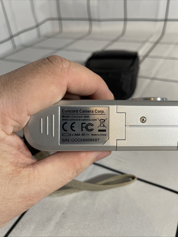 CONCORD 3045 3.1 MP DIGITAL CAMERA-SILVER