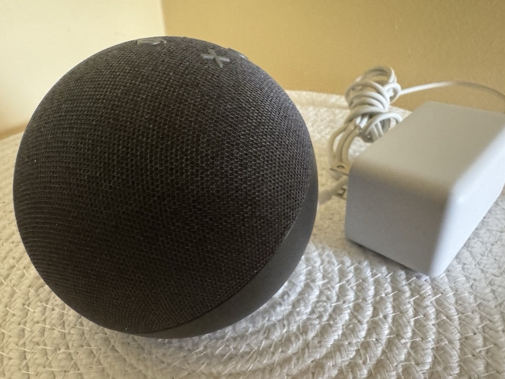 Amazon Echo Dot 4th Gen Alexa Smart Speaker Charcoal w/ Adapter Tested