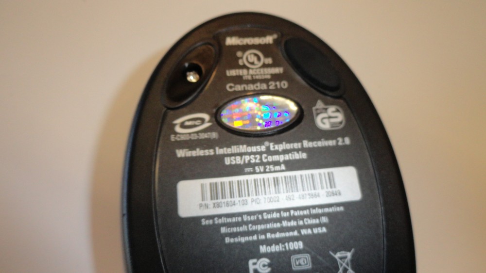 GG7: Microsoft Wireless IntelliMouse Explorer Receiver 2.0 - Model 1009