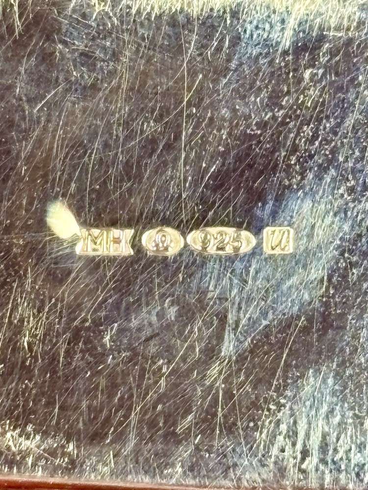 A Very Attractive Solid Silver Hallmarked Pill Box. Mark Houghton