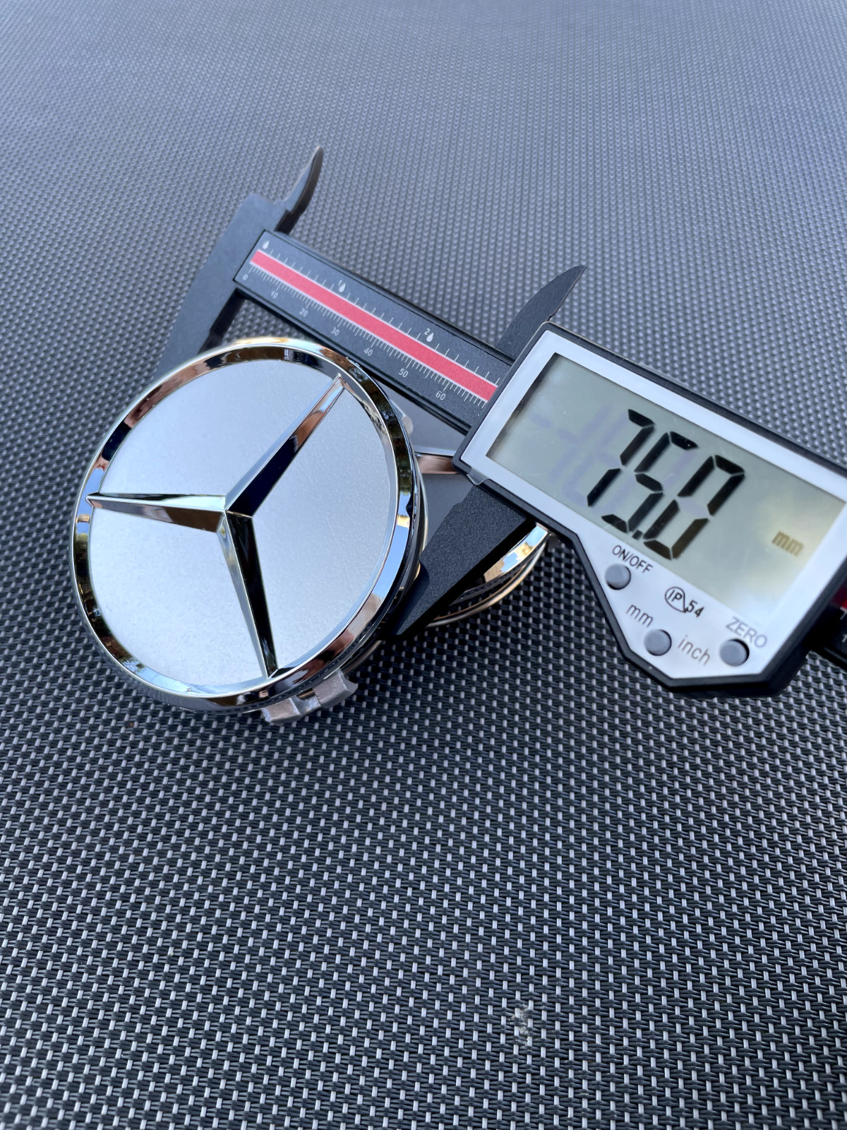 MERCEDES BENZ SET OF 4 SILVER 75 mm/2.95in Wheel Center Caps Fits Most Models