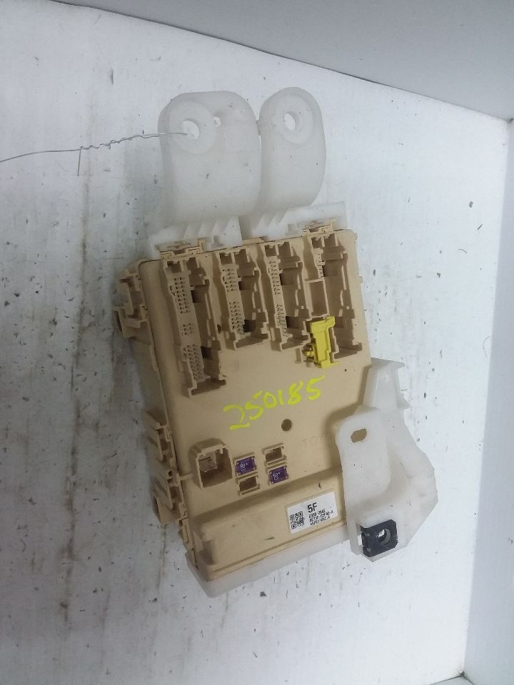 Multiplex Network Control Module Left Hand Dash Body Fits 14-16 COROLLA 1661726