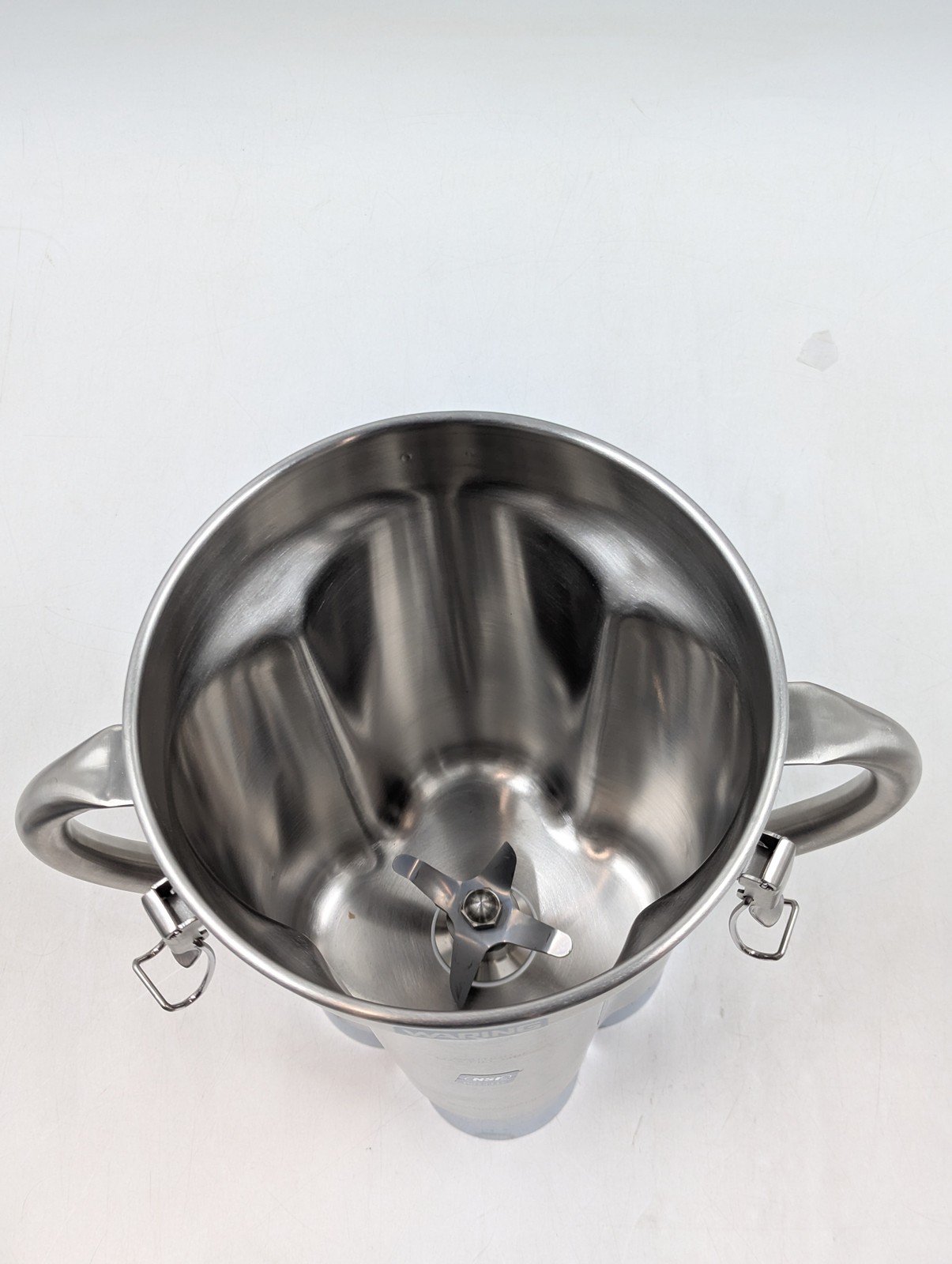 Waring CB15 Heavy Duty One Gallon 3.75HP 3-Speed Commercial Blender