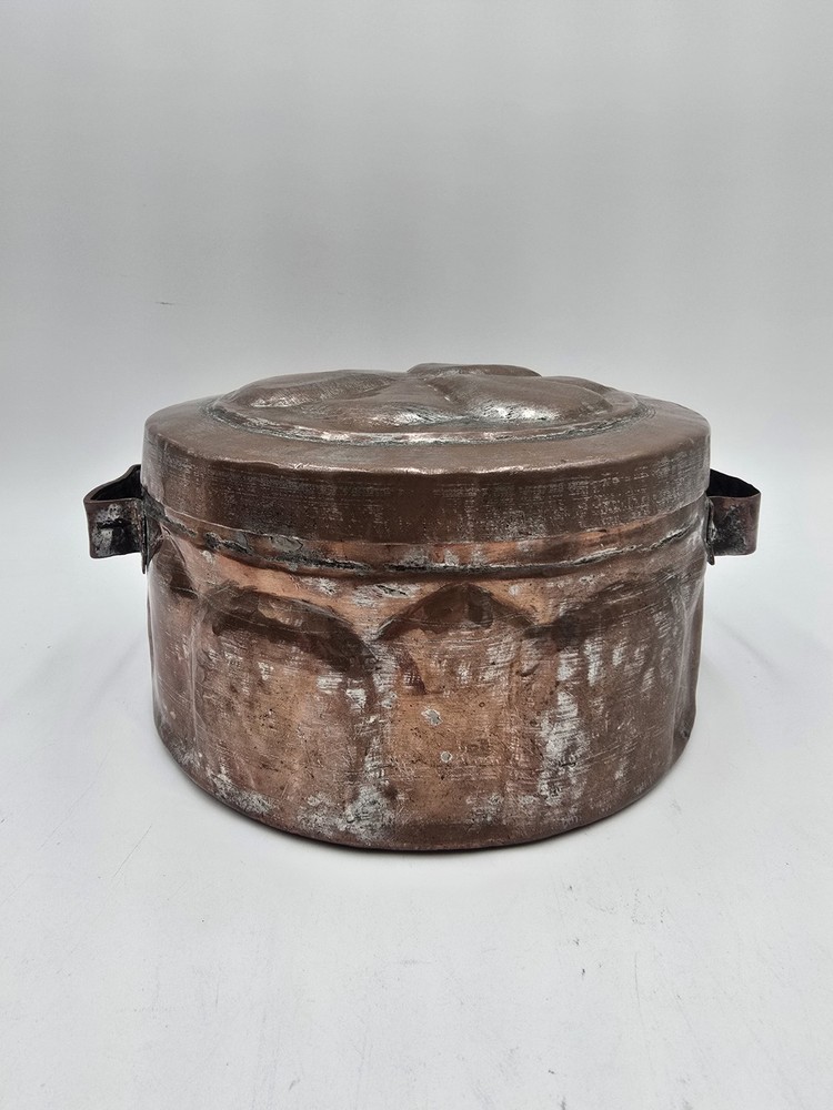Rustic Hammered Copper Lidded Box Farmhouse 7 3/8” Primitive