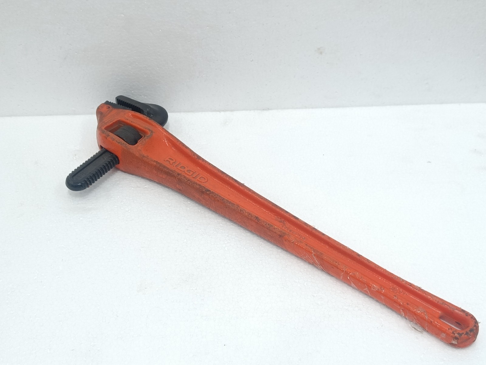 RIDGID 24 IN HEAVY DUTY OFF SET PIPE WRENCH MODEL 89445 CAST IRON USA MADE 24"