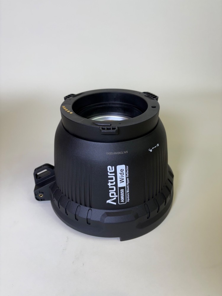 Aputure AM6850 Wide Reflector for CS15/XT26
