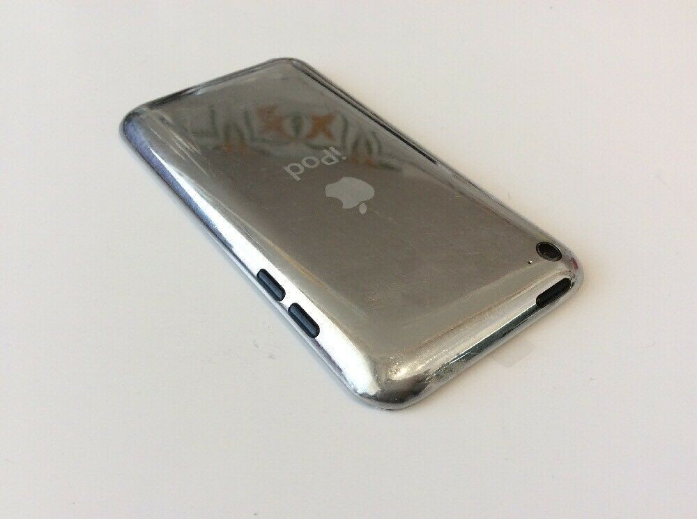Apple iPod touch 4th Generation White (8GB) - Good Condition