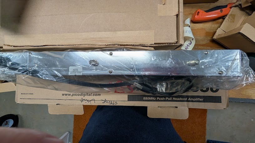 Pico Macom CA-30RK Rackmount Distribution Amplifier