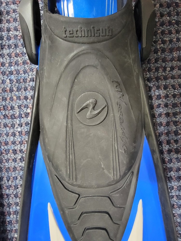 Aqua Lung Express Fins W/ spring Straps Used