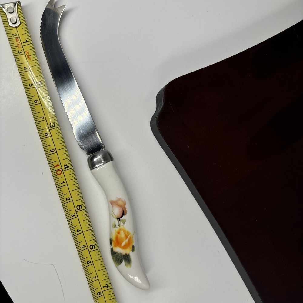 Avon 2005 Tile Cheese Board & Knife Roses Pattern Never Used