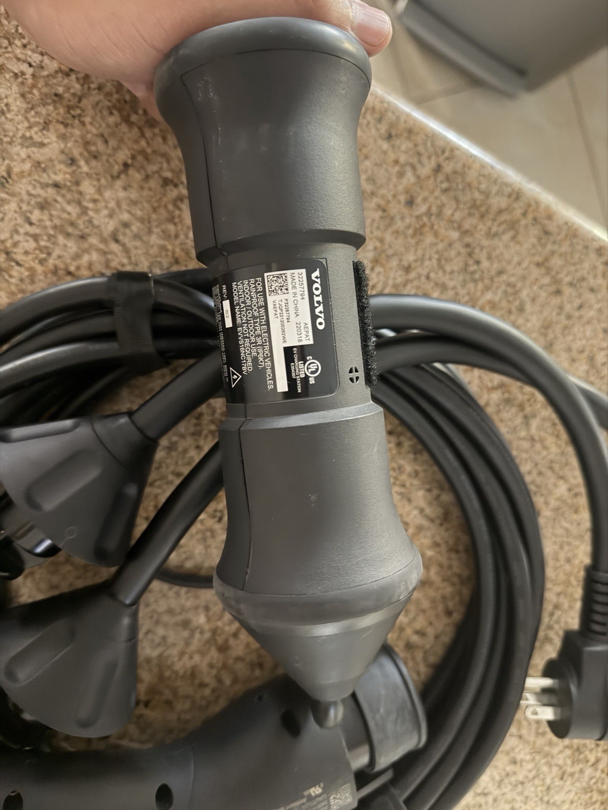 Volvo EV Charger S60 S90 XC60 XC90 XC40 Dual Voltage OEM Charging Cord 120-240V