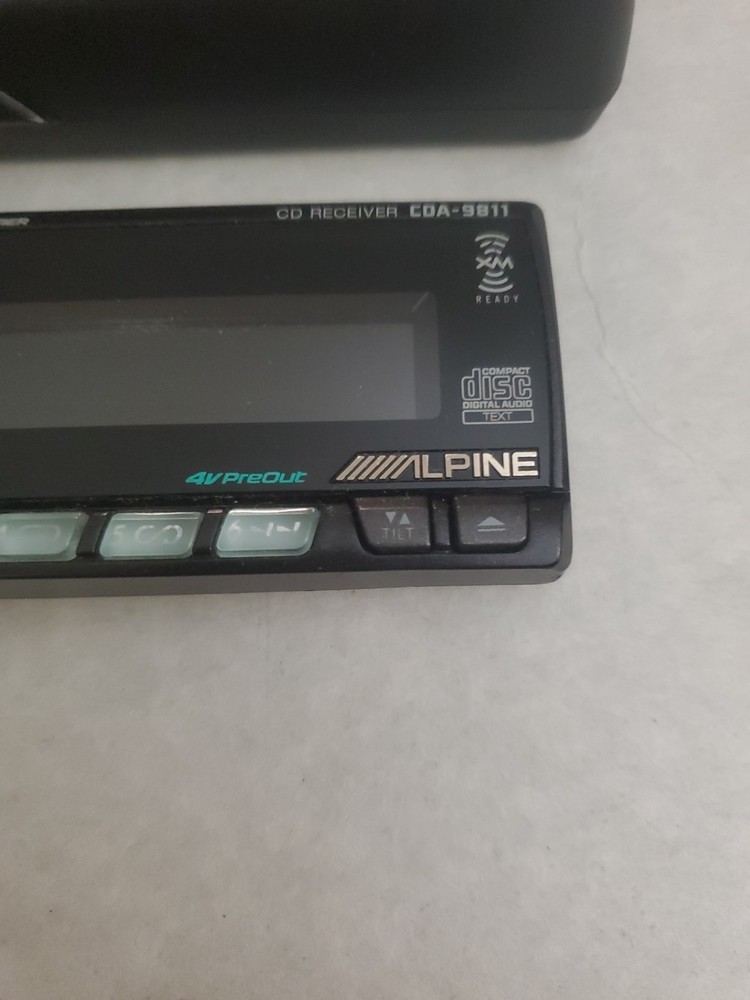 alpine CDA-9811 faceplate And Storage Box