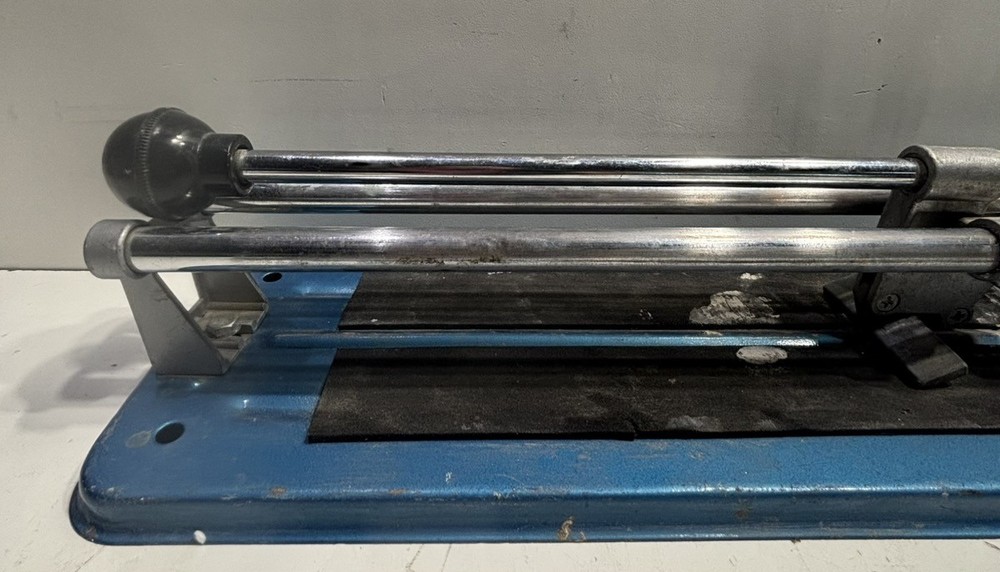 TILE CUTTER (P11023654)