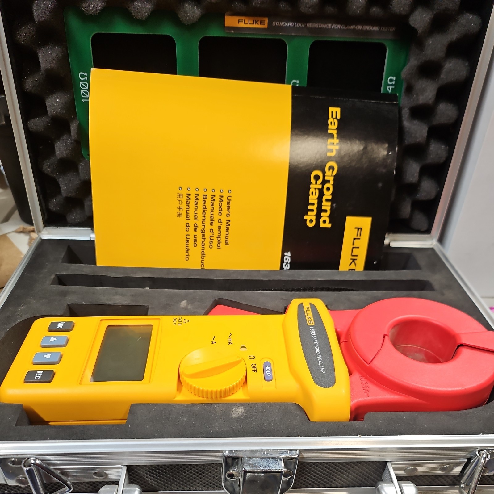 Fluke 1630 Earth Ground Clamp w/Carry Case/Manual