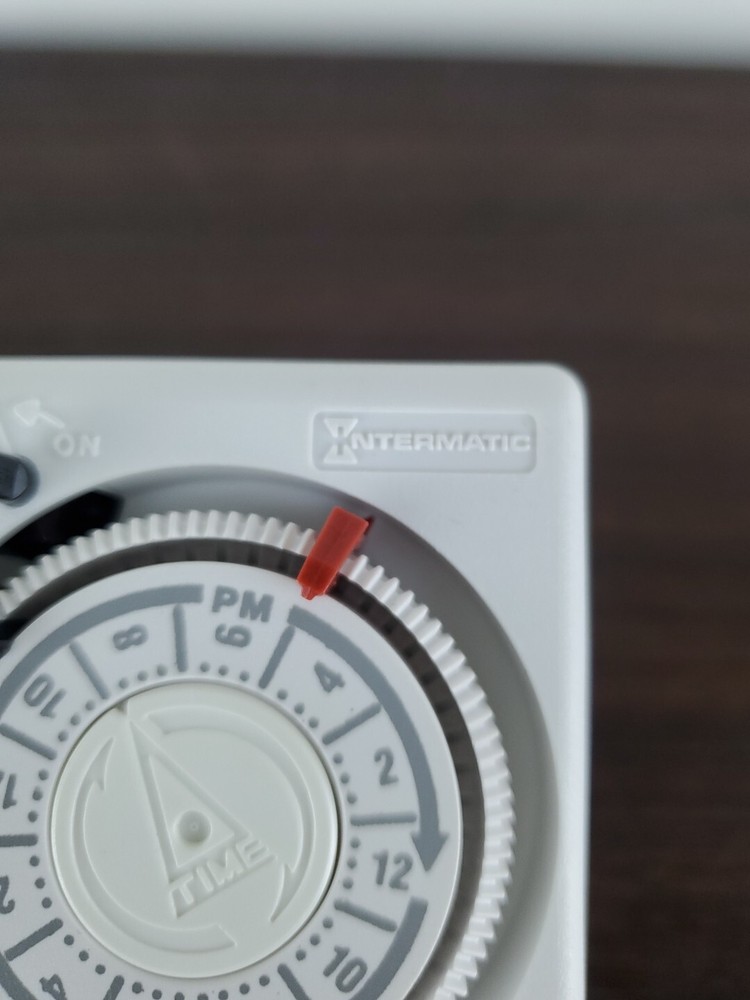 Intermatic 24 Hour Lamp & Appliance Timer 1 On/Off Setting SB111