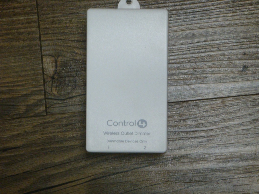 Control4 LOZ-5D1-x Wireless Outlet Dimmer