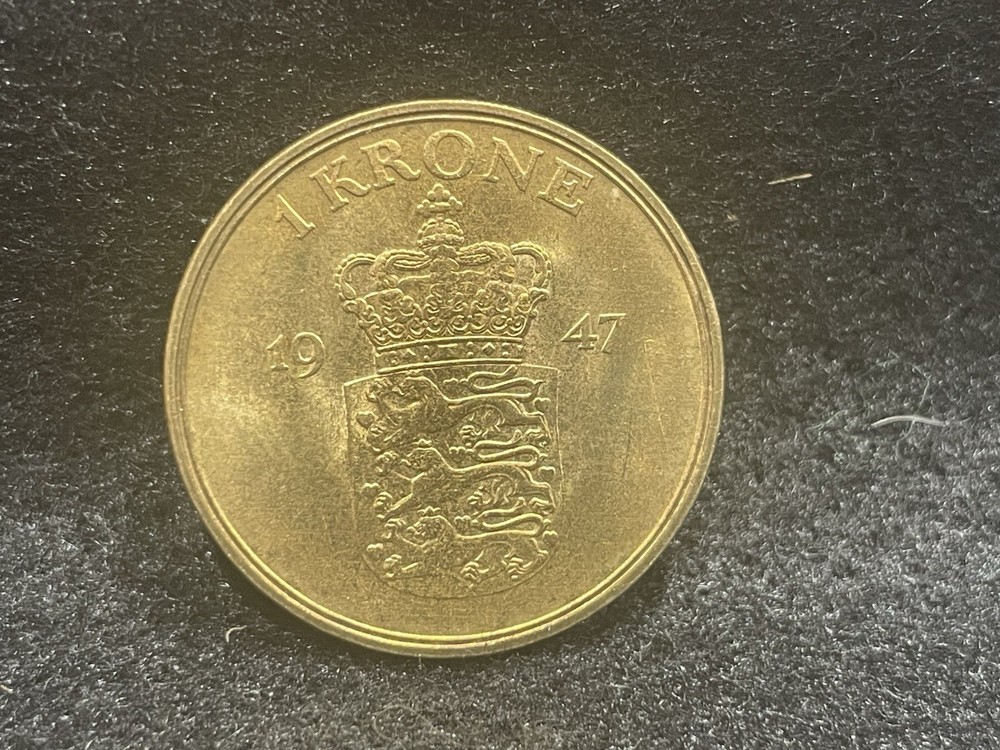 DENMARK 1947 ONE KRONE BRILLIANT UNCIRCULATED