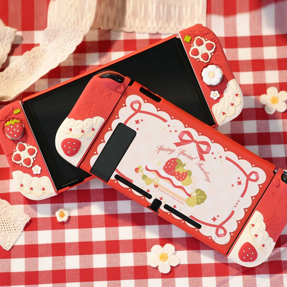GeekShare Protective Case for Nintendo Switch / OLED & Joycon Cover Strawberry