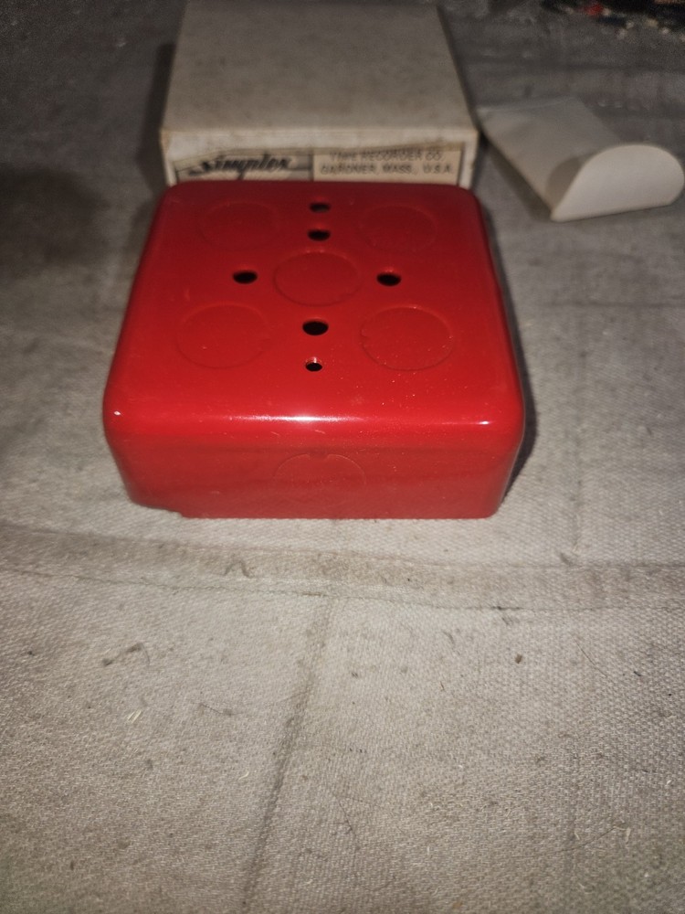 NEW SIMPLEX 123-038 TYPE-NB RED FIRE ALARM DEVICE METAL BACK BOX
