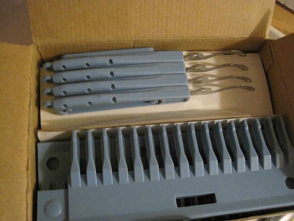 Vintage Knitting Mate Hand Knitting Machine w/ Instructions