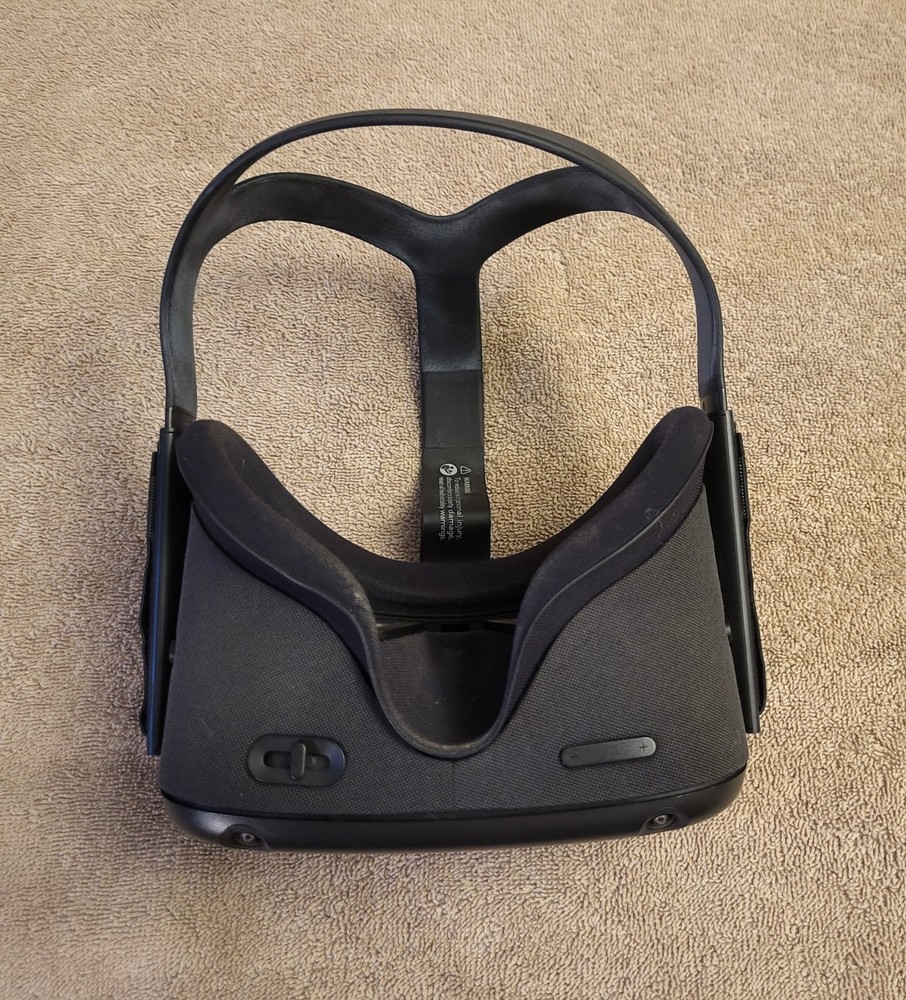 Meta Oculus Quest 1 64GB VR Headset & Controllers - Black