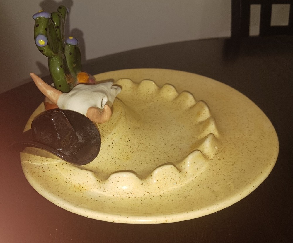 Ceramic Ashtray SW Theme VTG