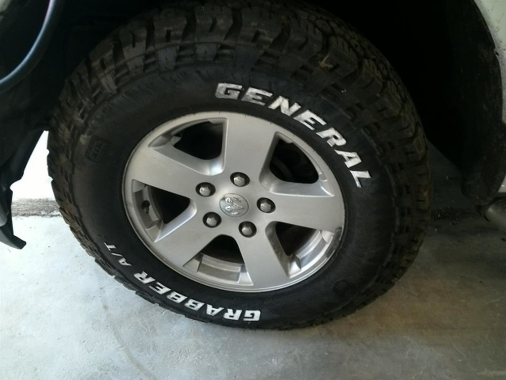 RAM1500 2012 Jack 104778662