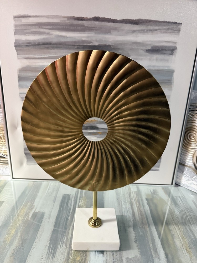 Modern Home Decor Set - ExcellentCondition