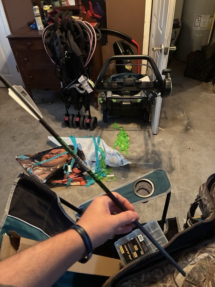 Killer Instinct Lethal 405 Compound Crossbow Black/Camouflage w/ Scope, Sling