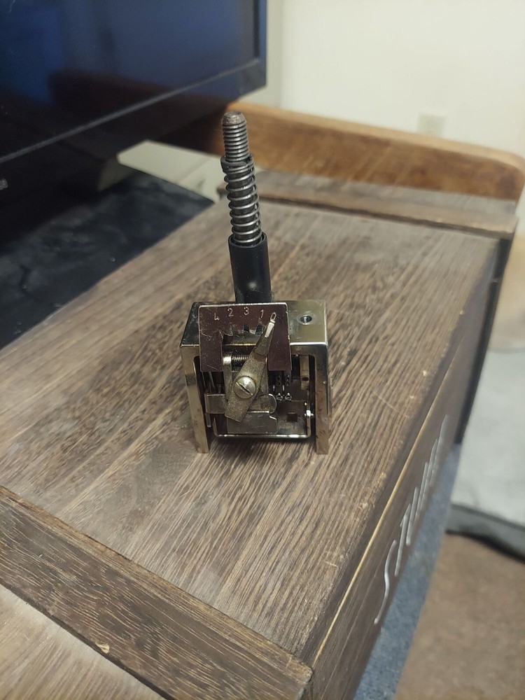 GRAPHIC WIZARD GW-6000 6 NUMBER REVERSE NUMBERING HEAD