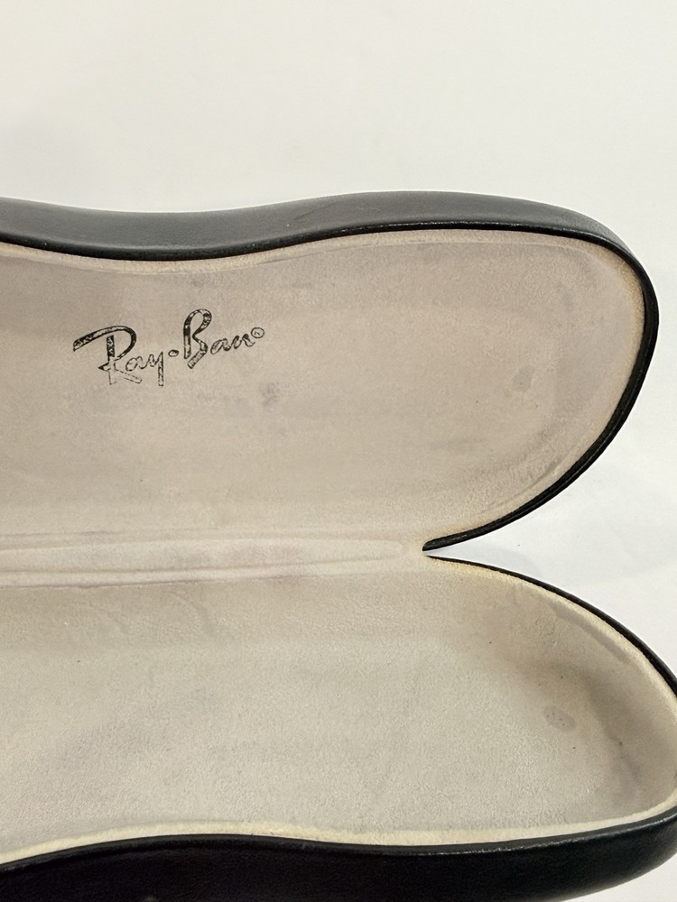 Ray-Ban Sunglasses Case Black Hard Shell Clamshell Eyeglass Case Replacement