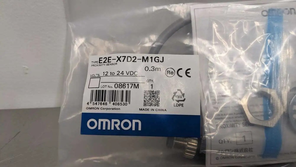 Omron E2E-X7D2-M1GJ Proximity Sensor 0.3m 12-24 VDC