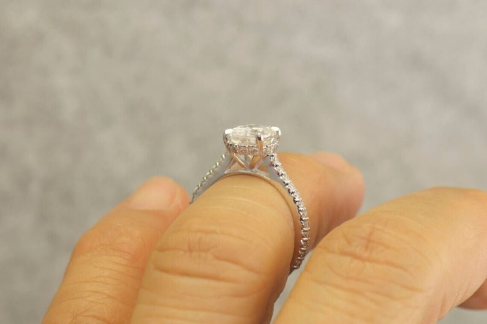 2.80 Ct Oval Shape White Diamond Lab-Created Wedding Ring 925 Sterling Silver