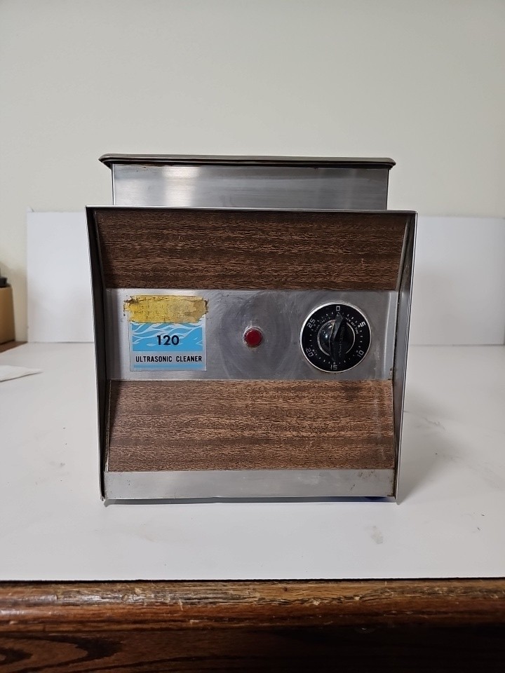 Ultrasonic cleaner
