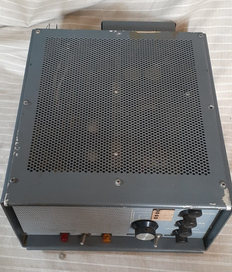 Vintage RARE RCA model SSB-5A 4-Channel 3-15MHz HF SSB Radio Transmitter 16-Tube