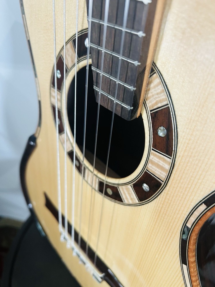 R Rodriguez Romantic Classical guitar