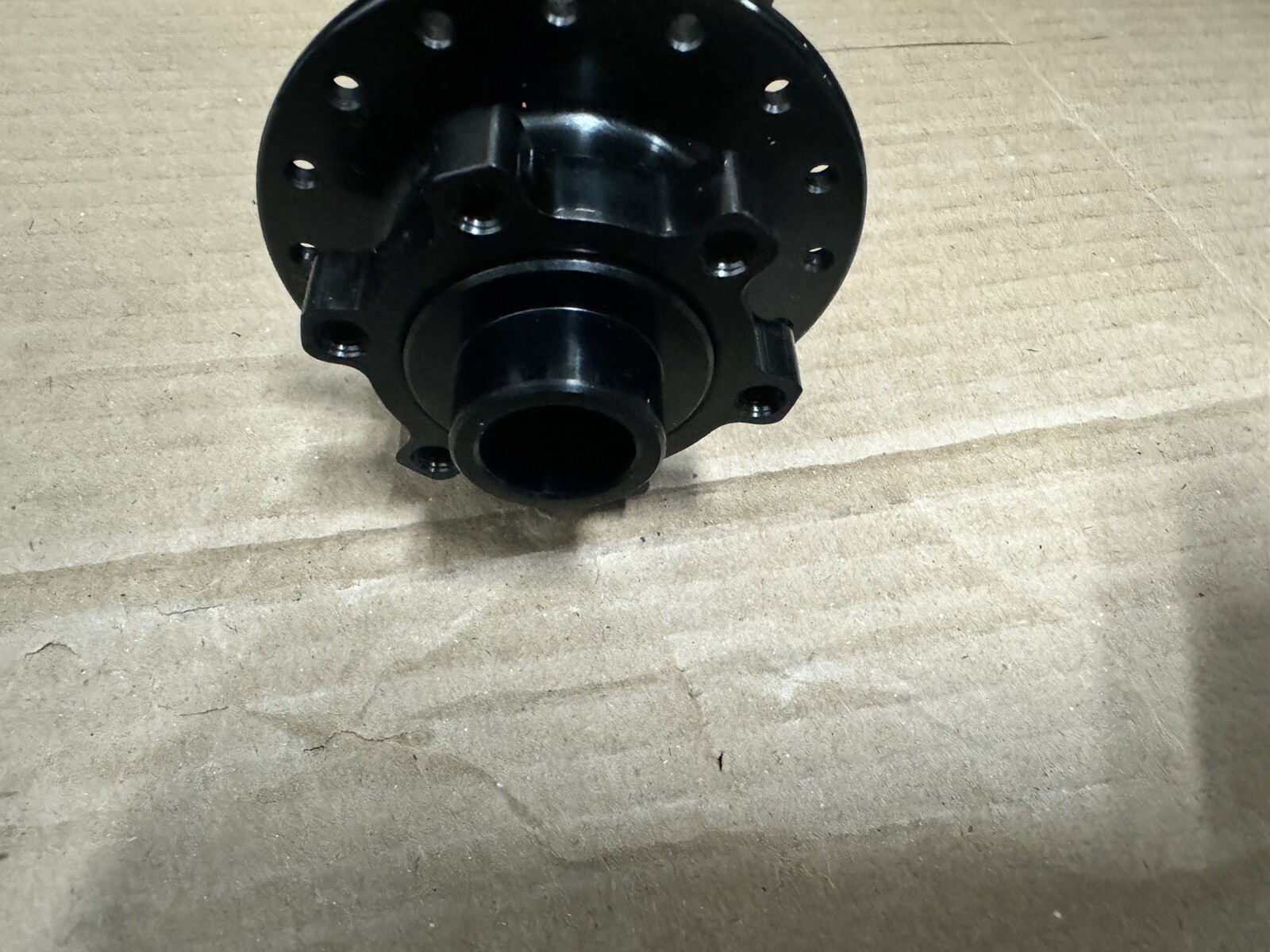 SunRingle SRC 110x15mm Disc MTB Hub Front, Black 32 Hole Boost BICYCLE MSRP $120