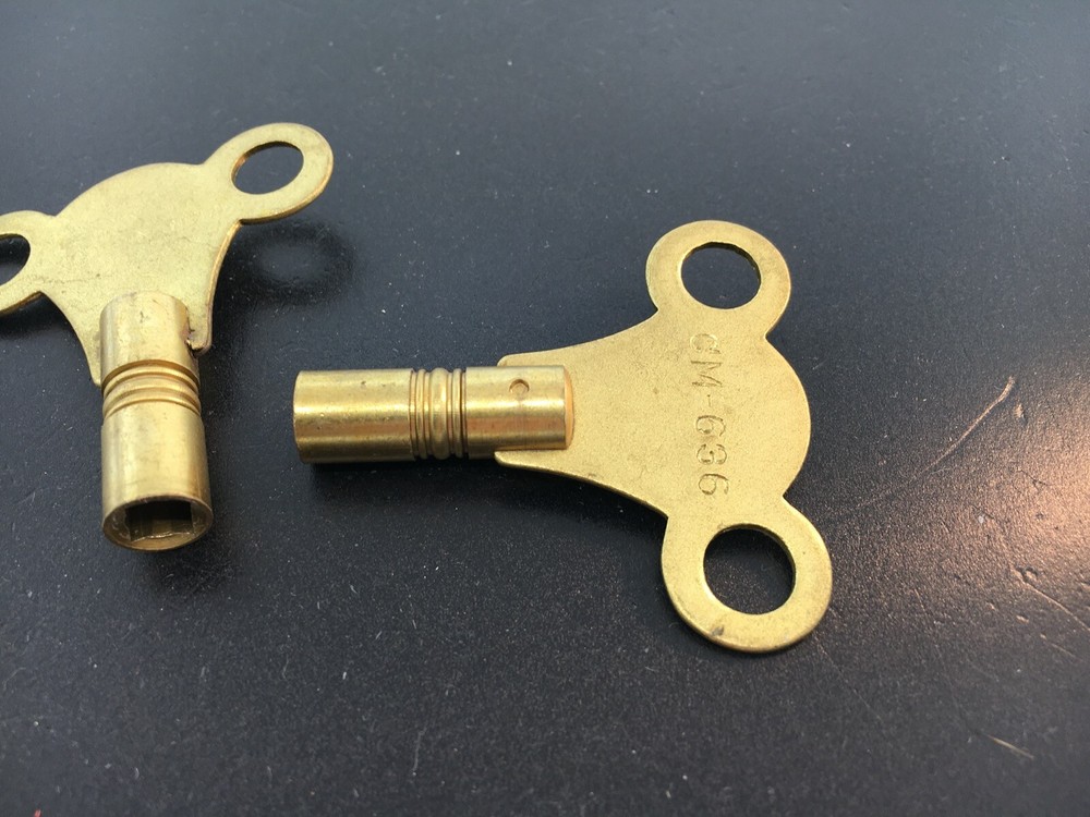 Clock Key Brass Swiss Size #13 or 5.50 mm.