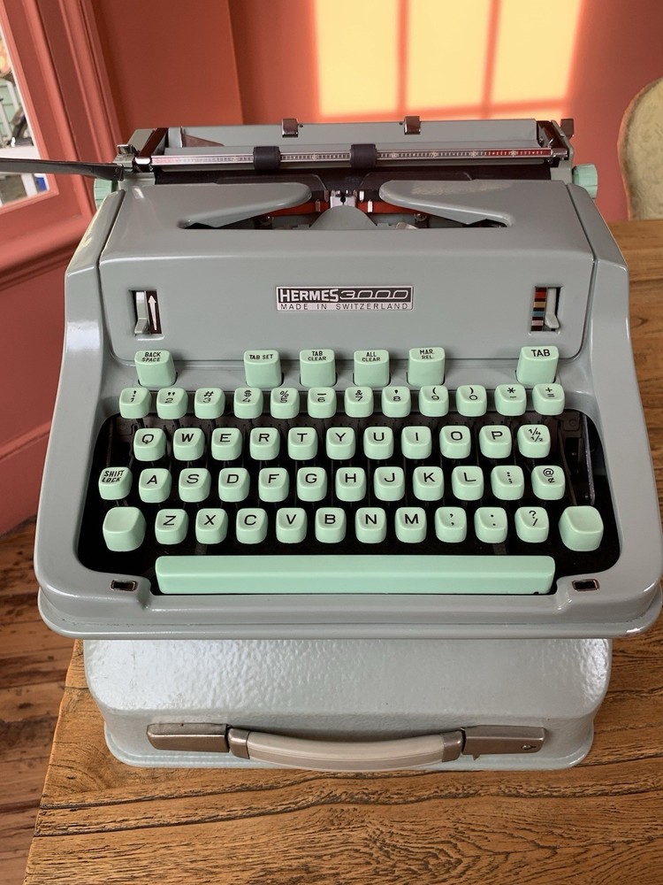 hermes 3000 portable typewriter