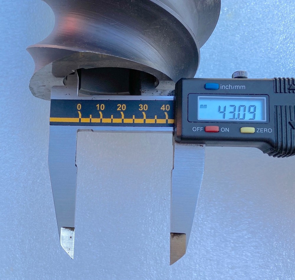 Baker Perkins BP100 Camelback Screw Element Vanadium 10V (1-PAIR 2-PC)