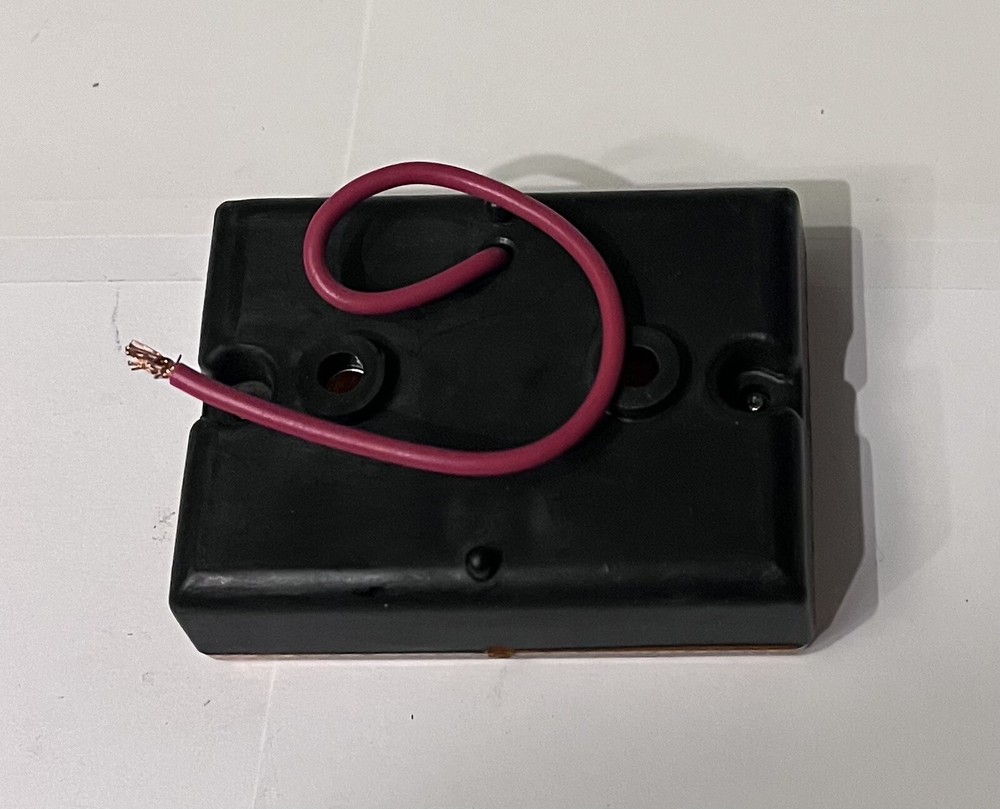 Stratolite No. 95 Miro-Flex Rectangle Amber Light ~ 2 3/4" x 2" One Wire