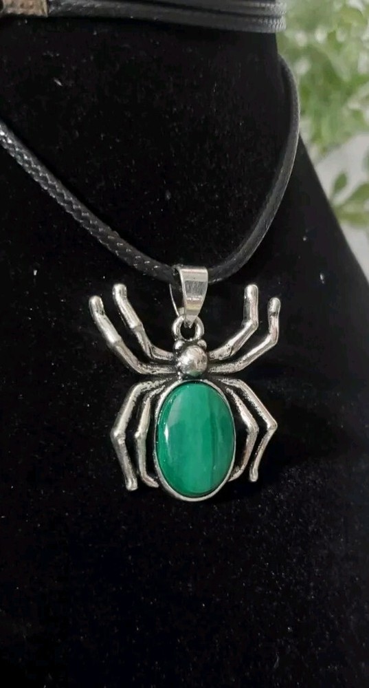 Spider Pendant Malachite
