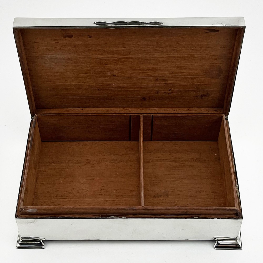 Handsome Rectangular Sterling Silver Trinket or Cigarette Box 1953 Birmingham